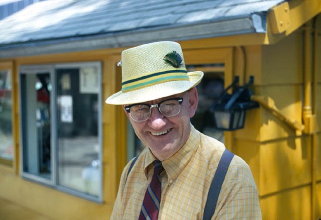 Clarence Mentgen, Original Popcorn Stand Owner